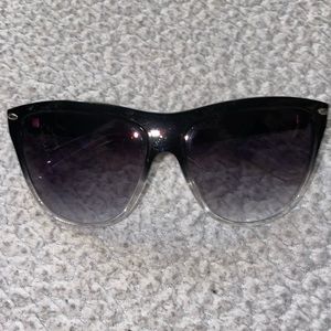 Black ombré sunglasses